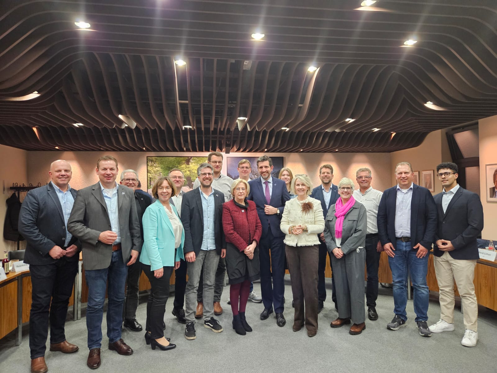 Die Ratsmitglieder wurden im Ratssaal feierlich verpflichtet  ein starkes Zeichen fr gelebte Demokratie und Zusammenhalt in Heiden.